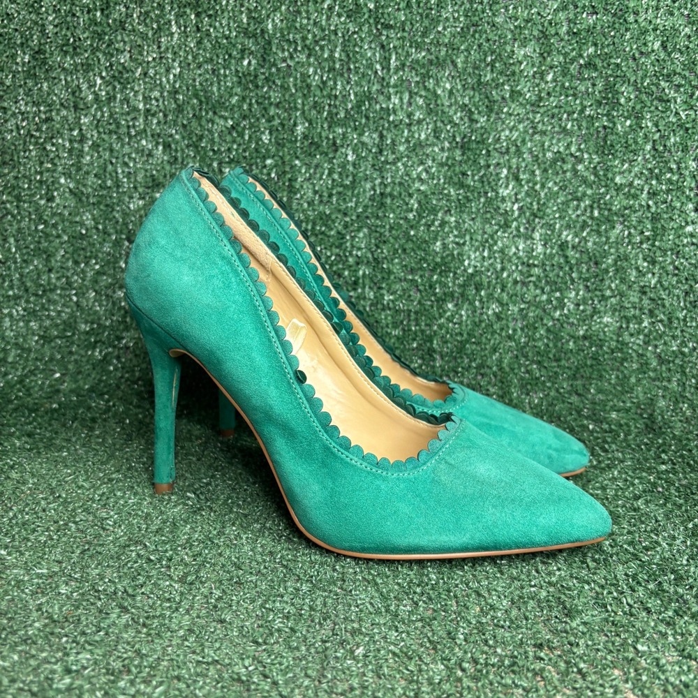 Eva Mendes Scalloped Faux Suede Pointed Toe Stiletto Pump Green Womens Size 9